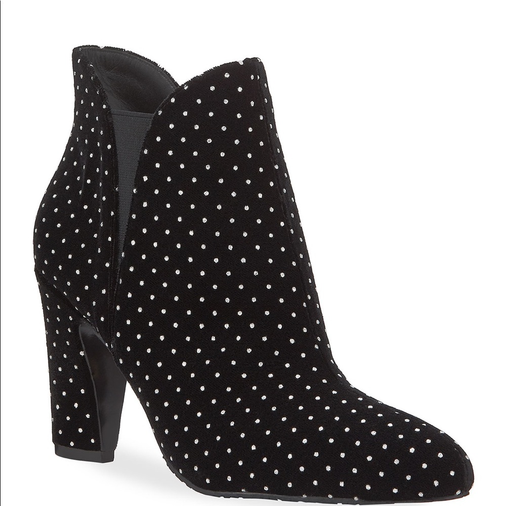 Badgley Mischka Bootie